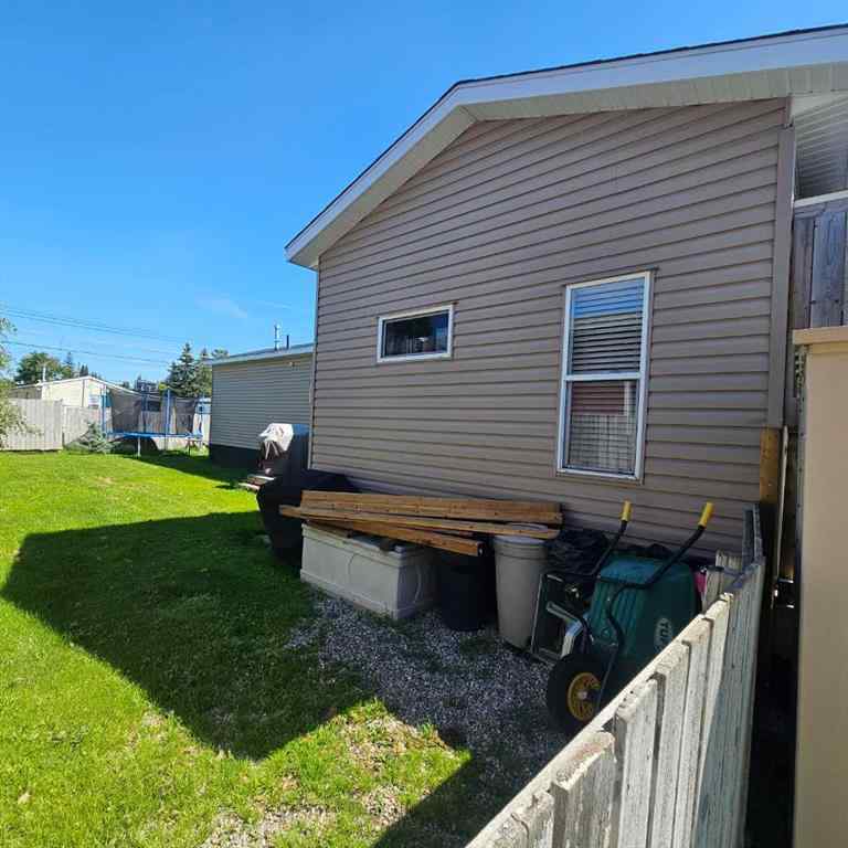 MLS® A2246862 - 613 53 Street   in Edson Edson, Residential