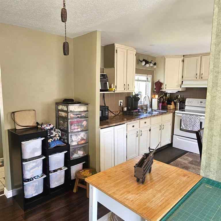 MLS® A2246862 - 613 53 Street   in Edson Edson, Residential