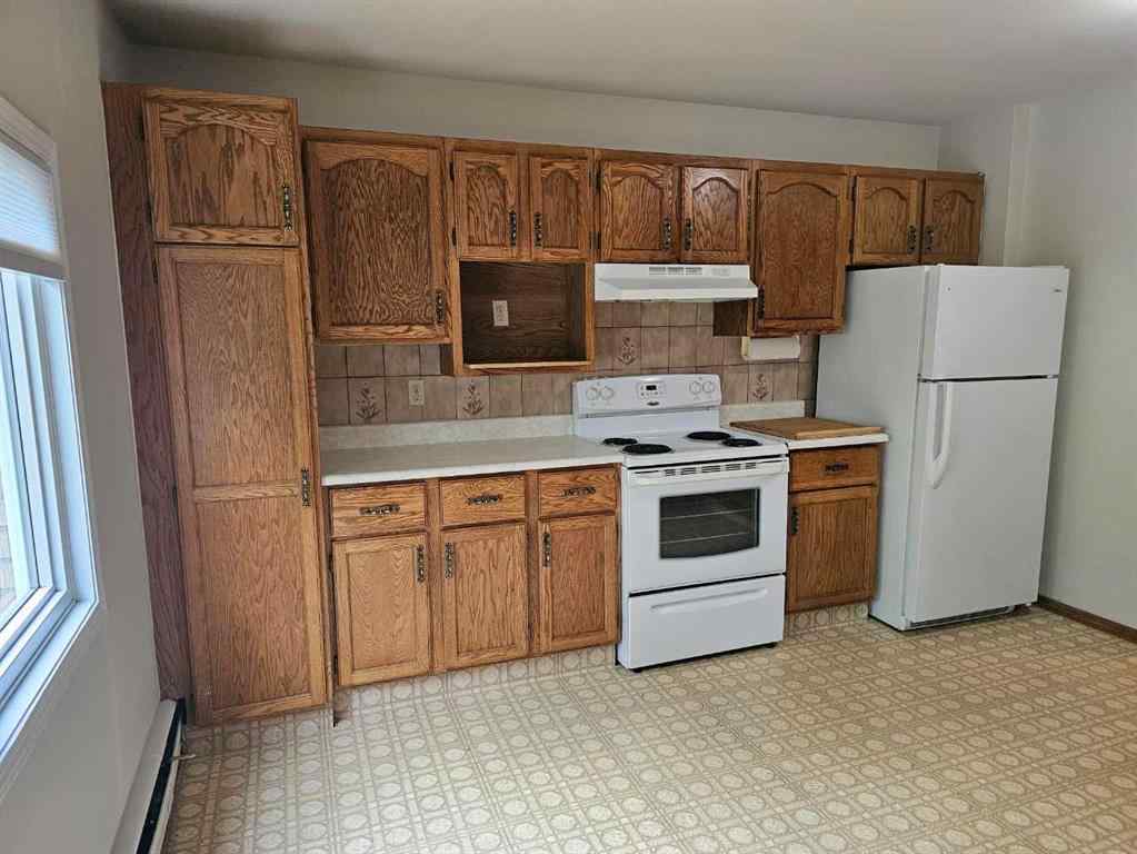 MLS® A2246876 - 2312 22 Street NW in Banff Trail Calgary, Commercial