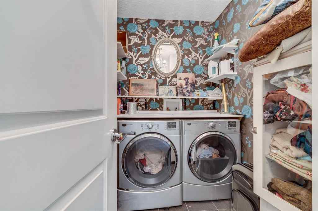 MLS® A2246883 - 136 Stonemere Close  in Westmere Chestermere, Residential
