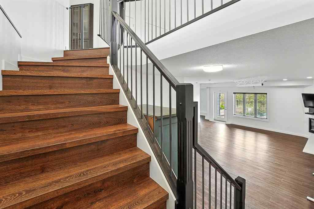 MLS® A2246893 - 5446 Vista Trail  in Valley Ridge Blackfalds, Residential
