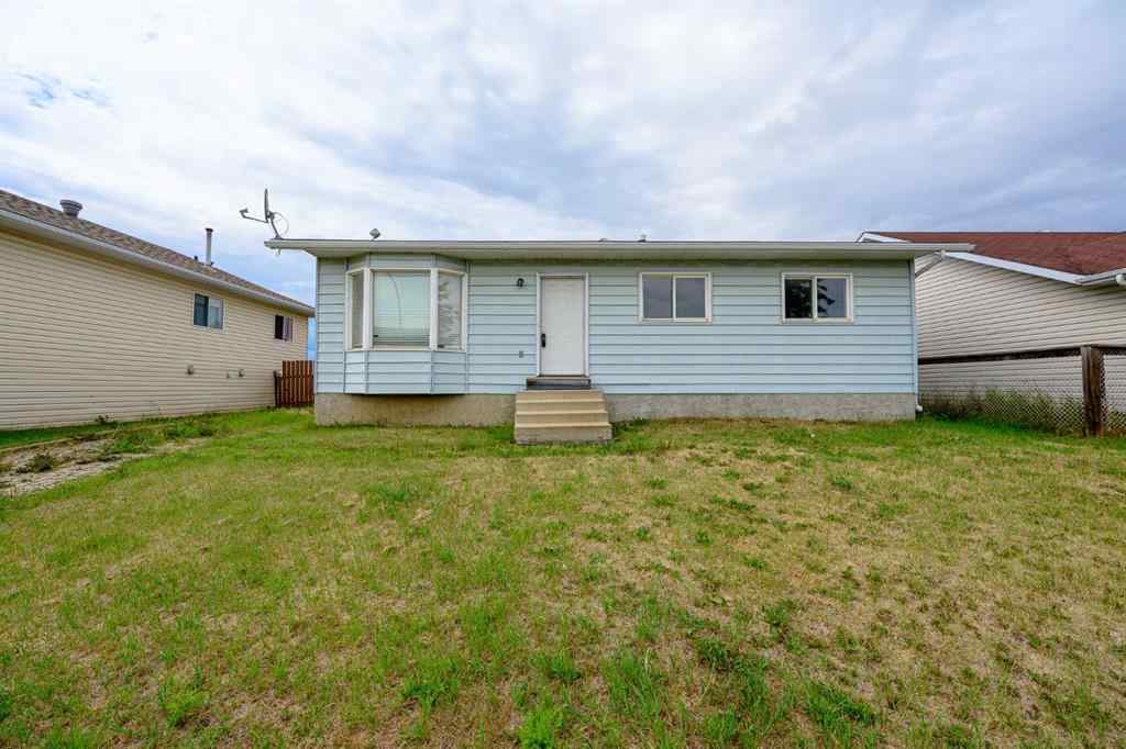 MLS® A2246900 - 9708 91 Street  in NONE Sexsmith, Residential