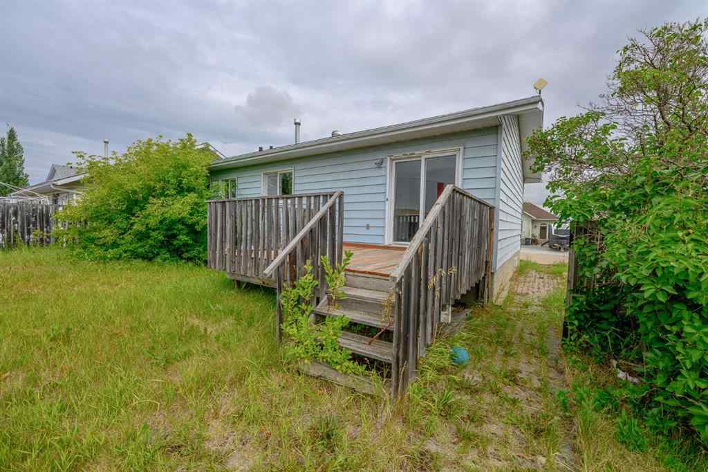 MLS® A2246900 - 9708 91 Street  in NONE Sexsmith, Residential