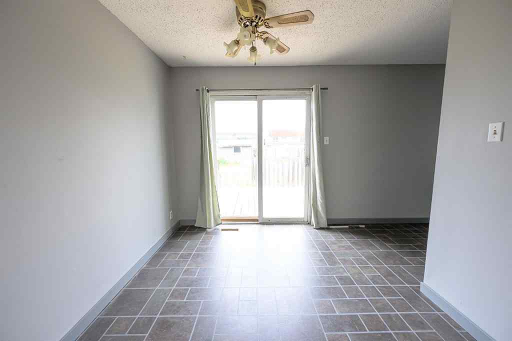MLS® A2246900 - 9708 91 Street  in NONE Sexsmith, Residential