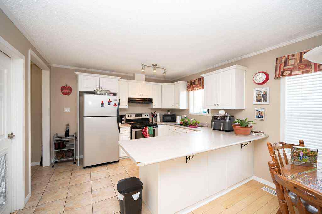MLS® A2246902 - Unit #202 2814 48 Avenue  in Athabasca Town Athabasca, Residential