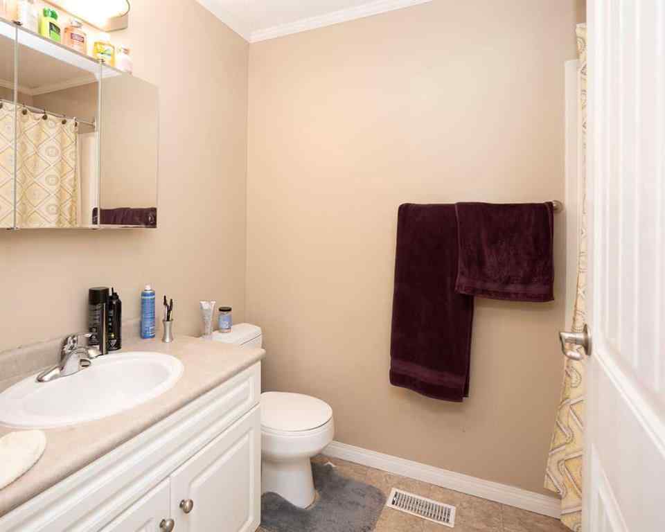 MLS® A2246902 - Unit #202 2814 48 Avenue  in Athabasca Town Athabasca, Residential
