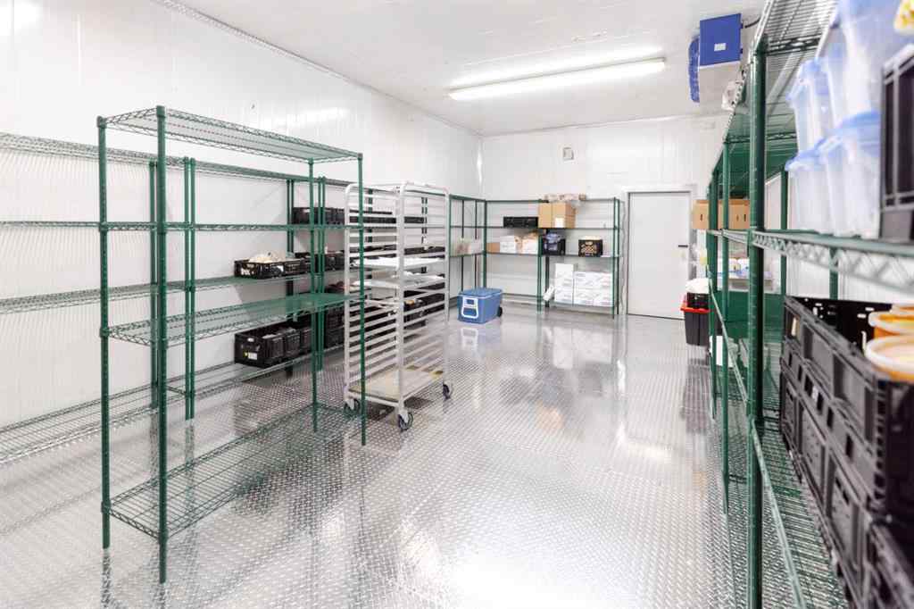 MLS® A2246910 - 4517 1 Street SE in Manchester Industrial Calgary, Commercial