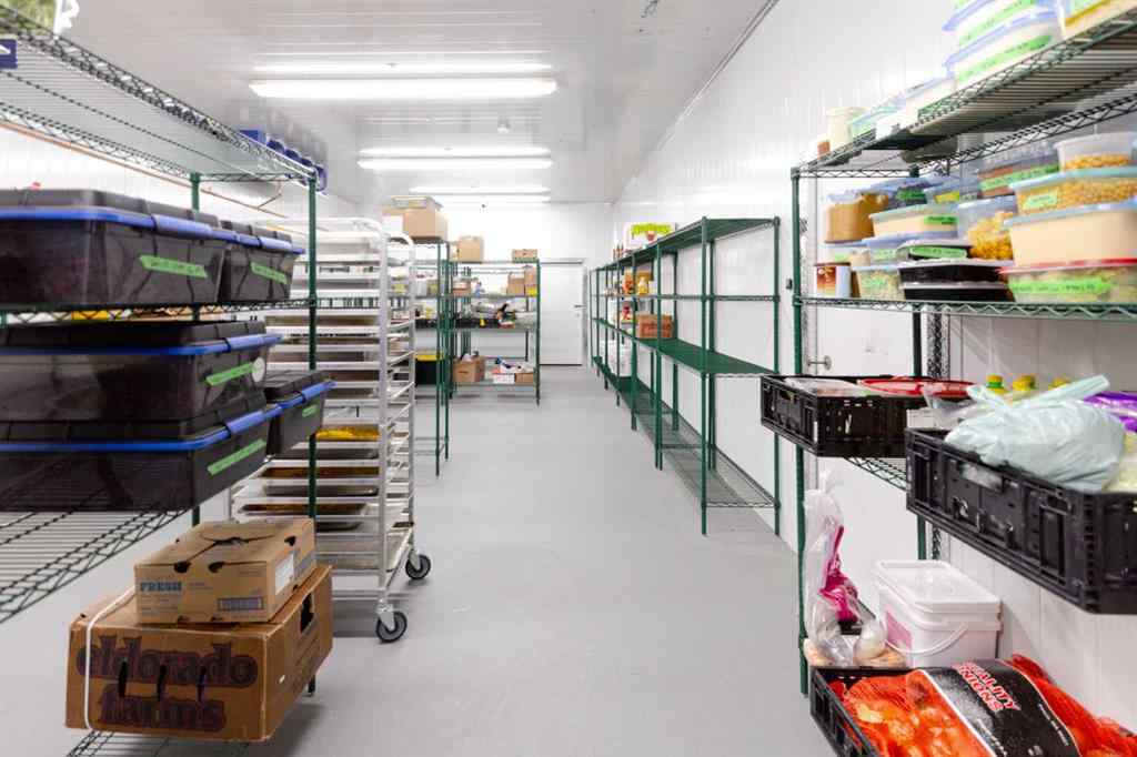 MLS® A2246910 - 4517 1 Street SE in Manchester Industrial Calgary, Commercial