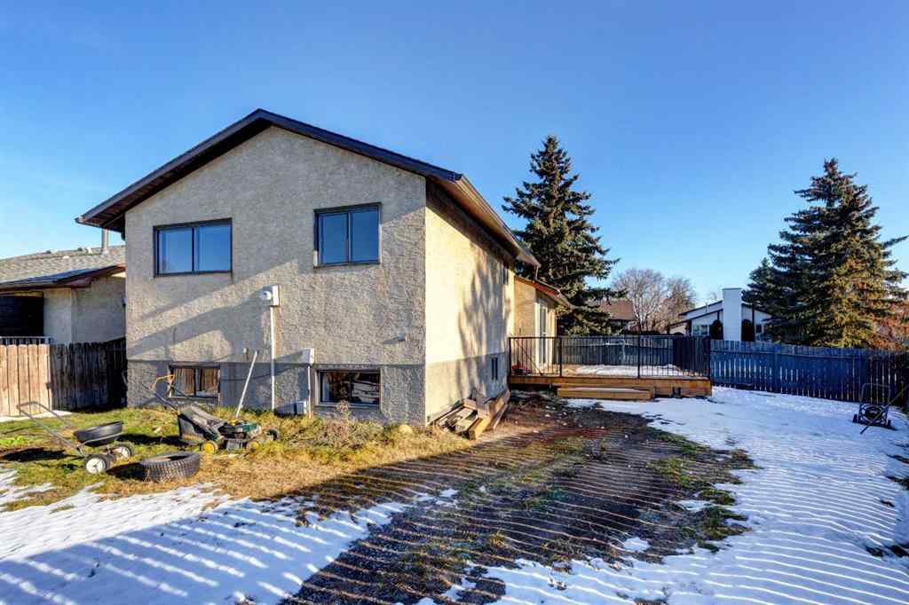 MLS® A2246914 - 27 Castleridge Road NE in Castleridge Calgary, Residential