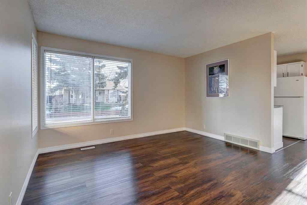 MLS® A2246914 - 27 Castleridge Road NE in Castleridge Calgary, Residential