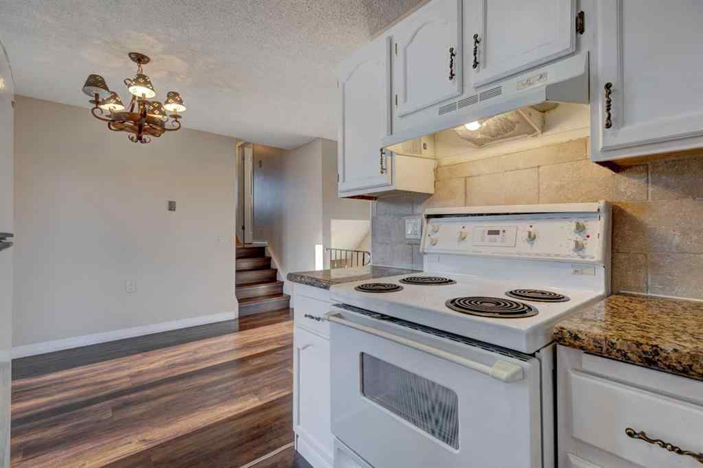 MLS® A2246914 - 27 Castleridge Road NE in Castleridge Calgary, Residential