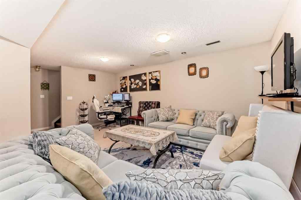 MLS® A2246917 - 6735 Coach Hill Road SW in Coach Hill Calgary, Residential
