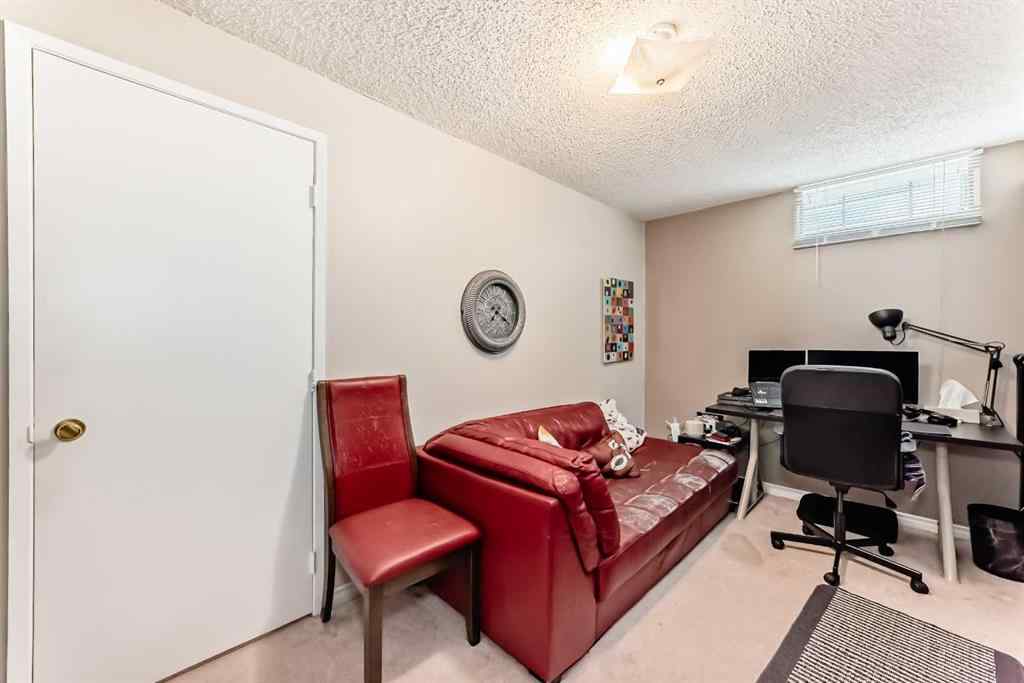 MLS® A2246917 - 6735 Coach Hill Road SW in Coach Hill Calgary, Residential