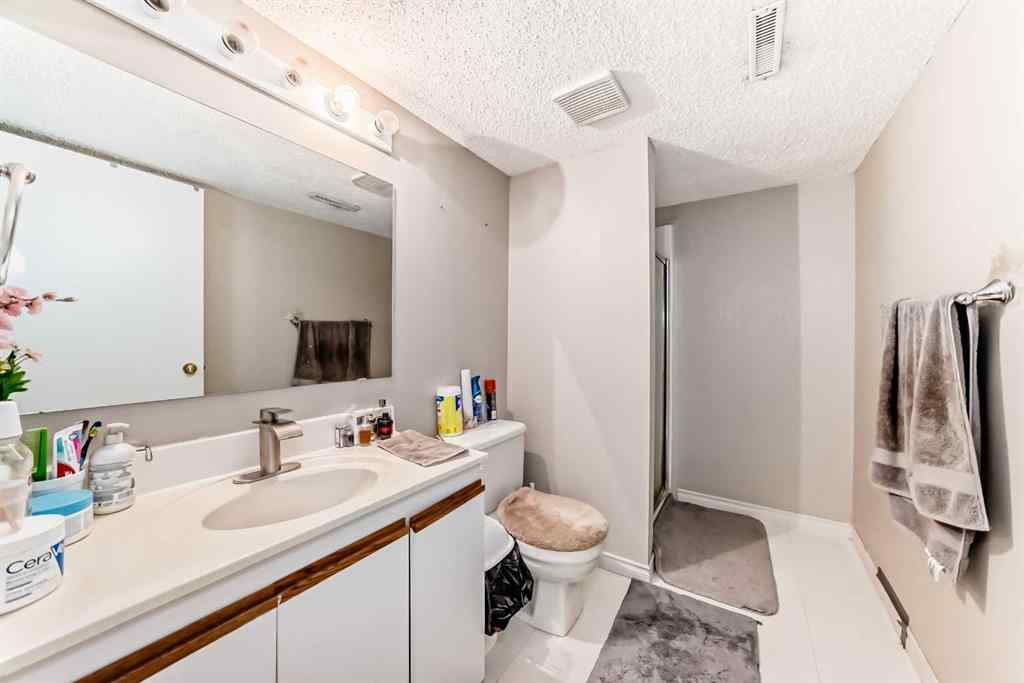 MLS® A2246917 - 6735 Coach Hill Road SW in Coach Hill Calgary, Residential