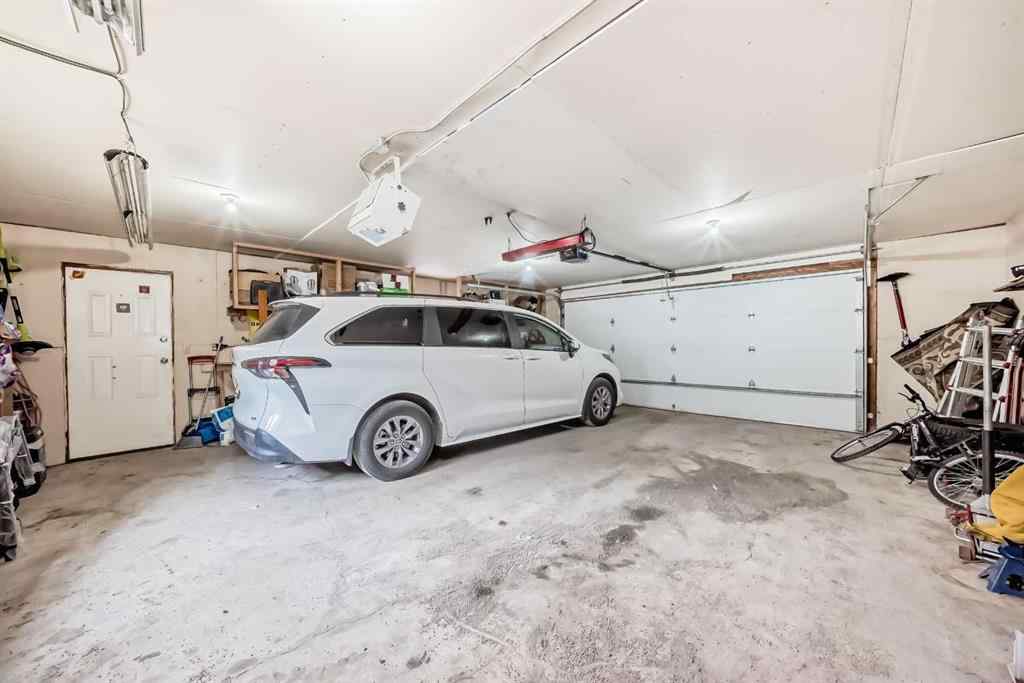 MLS® A2246917 - 6735 Coach Hill Road SW in Coach Hill Calgary, Residential