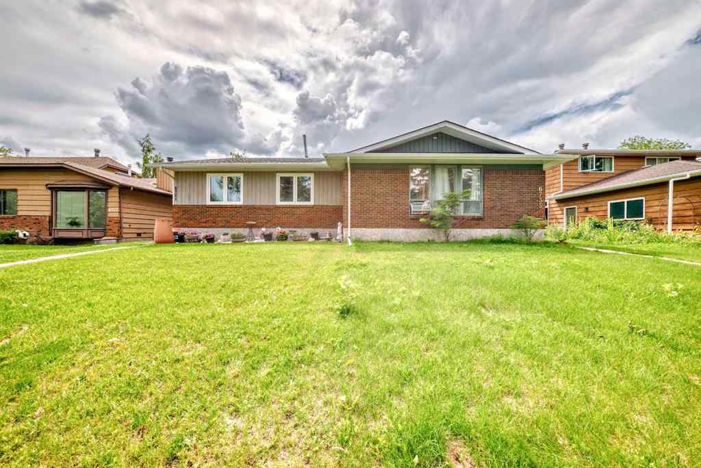 MLS® A2246917 - 6735 Coach Hill Road SW in Coach Hill Calgary, Residential