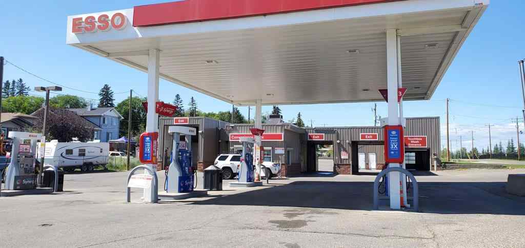 MLS® A2246923 - 2404 68 Avenue  in Ogden Calgary, Commercial