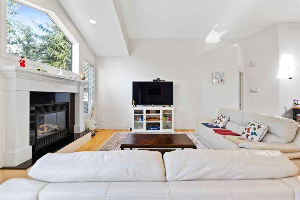 MLS® A2246927 - 250 Strathridge Place SW in Strathcona Park Calgary, Residential