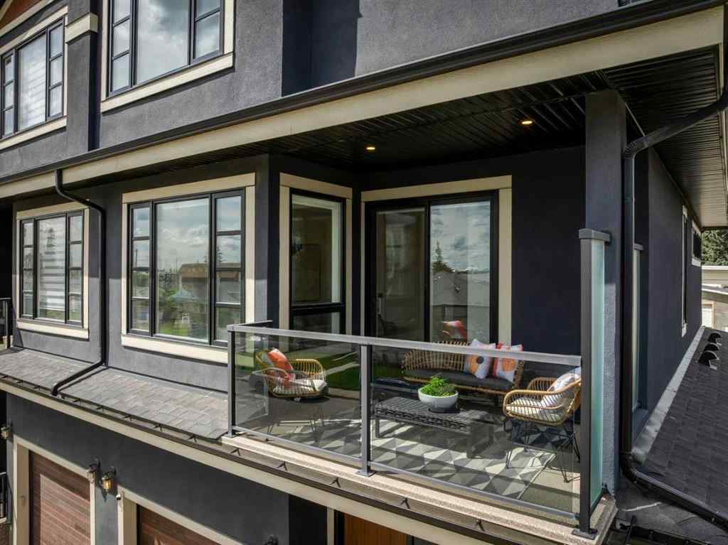 MLS® A2246928 - 941 38 Street SW in Rosscarrock Calgary, Residential