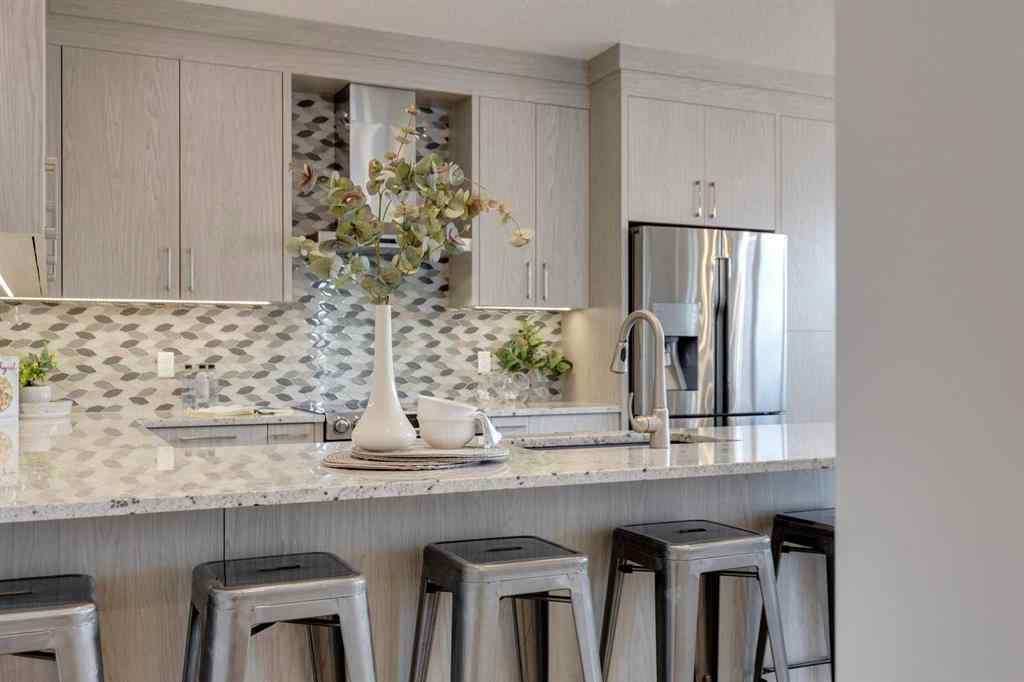 MLS® A2246928 - 941 38 Street SW in Rosscarrock Calgary, Residential