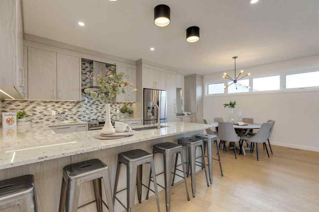 MLS® A2246928 - 941 38 Street SW in Rosscarrock Calgary, Residential