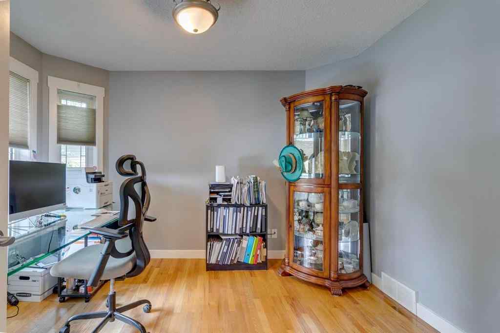 MLS® A2246943 - 276 Oakmere Close   in Westmere Chestermere, Residential