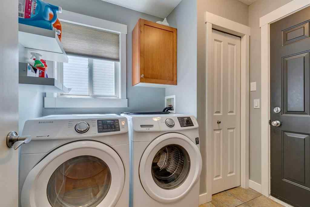 MLS® A2246943 - 276 Oakmere Close   in Westmere Chestermere, Residential