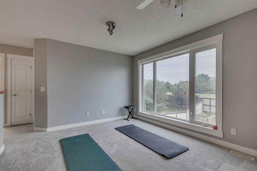 MLS® A2246943 - 276 Oakmere Close   in Westmere Chestermere, Residential