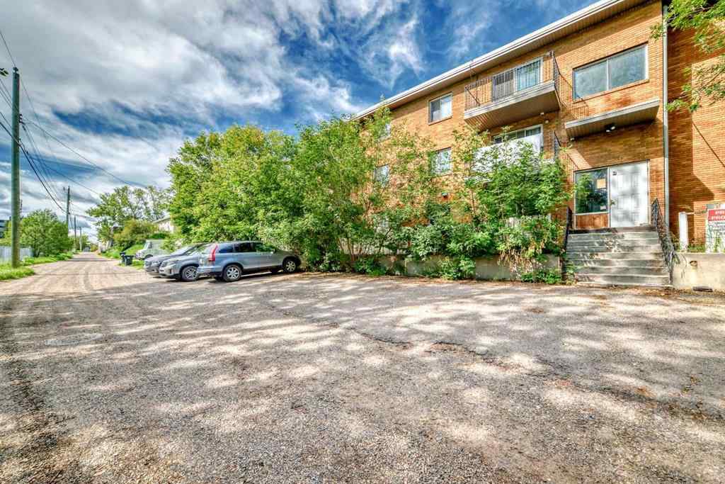 MLS® A2246949 - Unit #303 4328 4 Street NW in Highland Park Calgary, Residential