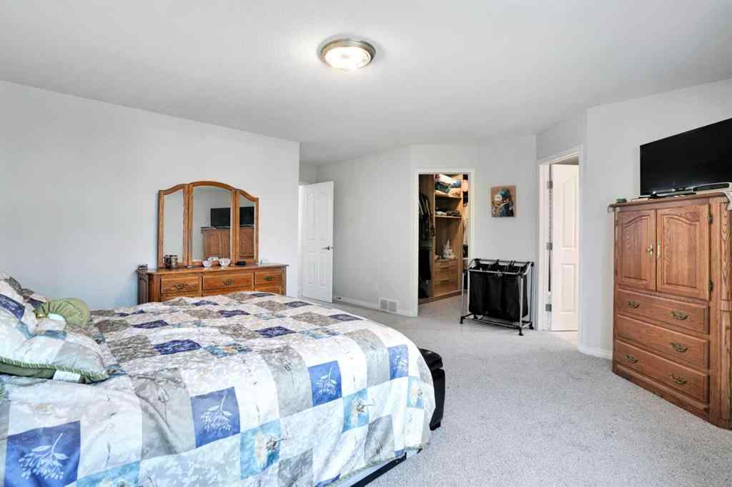 MLS® A2246956 - 521 Rocky Ridge View NW in Rocky Ridge Calgary, Residential