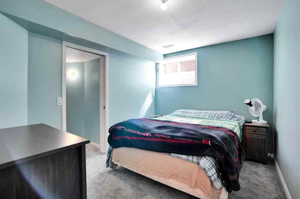 MLS® A2246956 - 521 Rocky Ridge View NW in Rocky Ridge Calgary, Residential