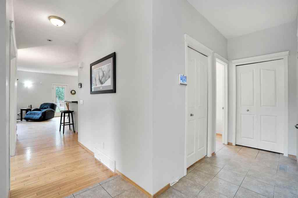 MLS® A2246956 - 521 Rocky Ridge View NW in Rocky Ridge Calgary, Residential