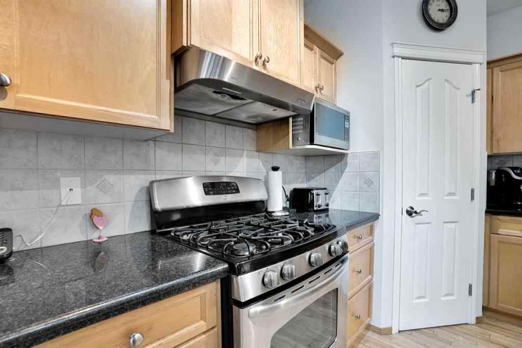 MLS® A2246956 - 521 Rocky Ridge View NW in Rocky Ridge Calgary, Residential