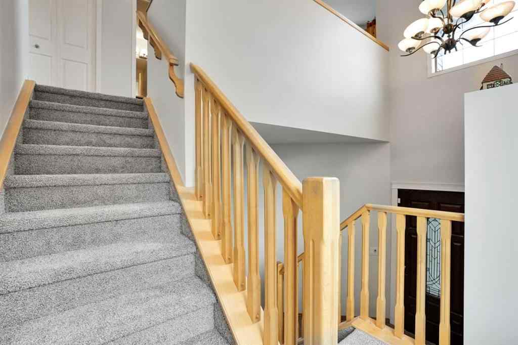 MLS® A2246956 - 521 Rocky Ridge View NW in Rocky Ridge Calgary, Residential