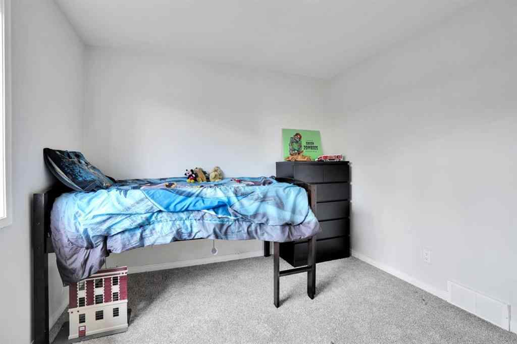 MLS® A2246956 - 521 Rocky Ridge View NW in Rocky Ridge Calgary, Residential