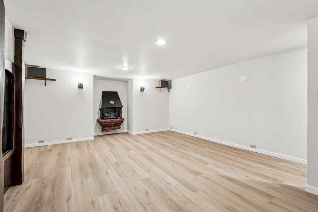 MLS® A2246967 - 114 Dalgleish Bay NW in Dalhousie Calgary, Residential