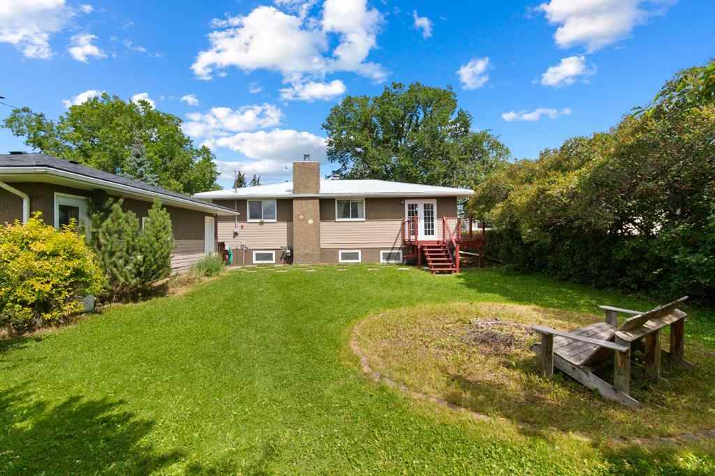 MLS® A2246969 - 5621 50 Street  in NONE Olds, Residential