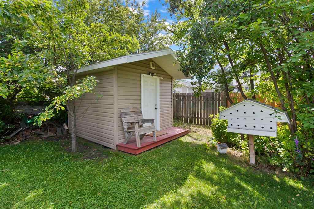 MLS® A2246969 - 5621 50 Street  in NONE Olds, Residential
