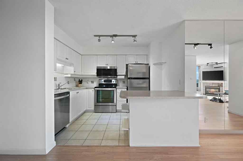MLS® A2246970 - Unit #1403 650 10 Street SW in Downtown West End Calgary, Residential