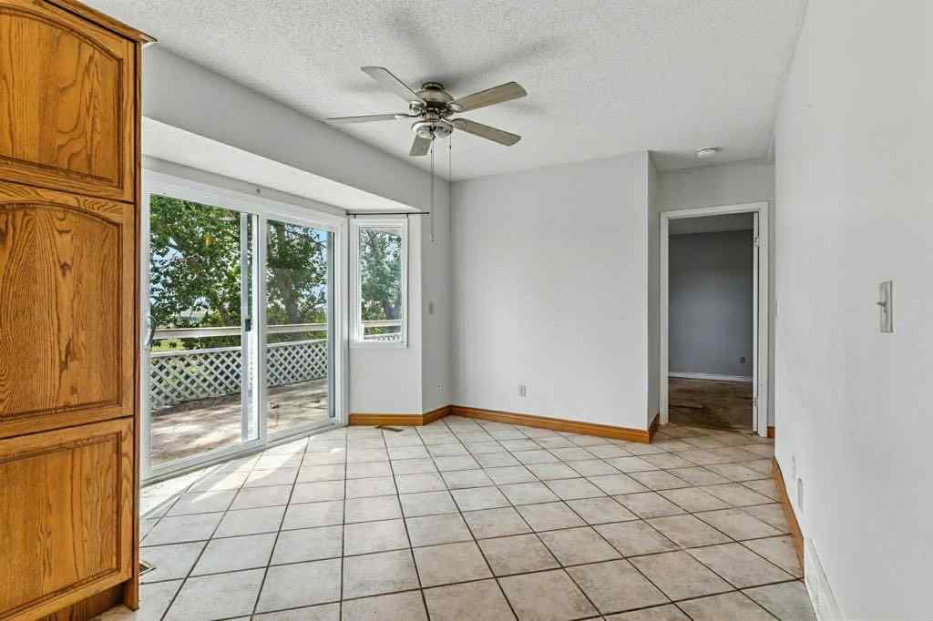 MLS® A2246977 - 290003 96 Street E in NONE De Winton, Residential