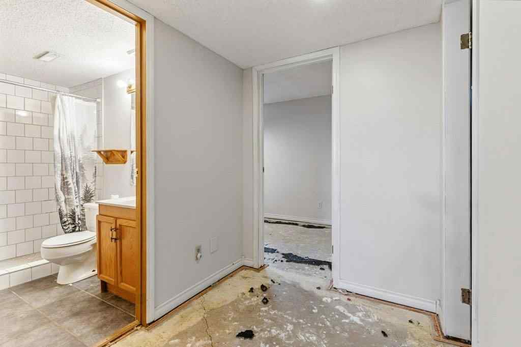 MLS® A2246977 - 290003 96 Street E in NONE De Winton, Residential