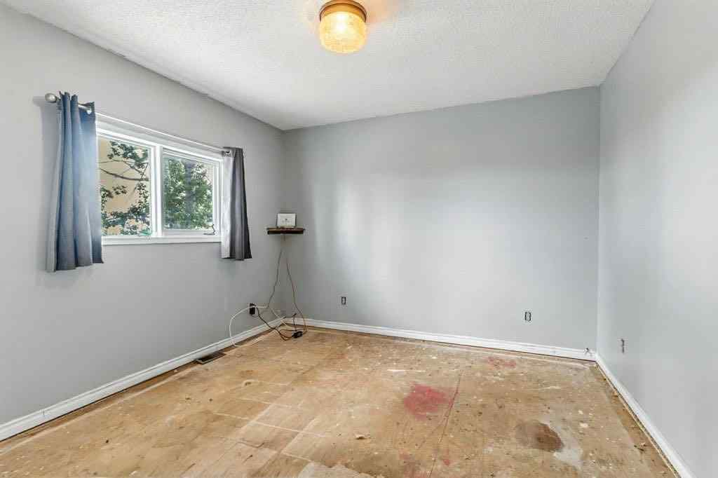 MLS® A2246977 - 290003 96 Street E in NONE De Winton, Residential