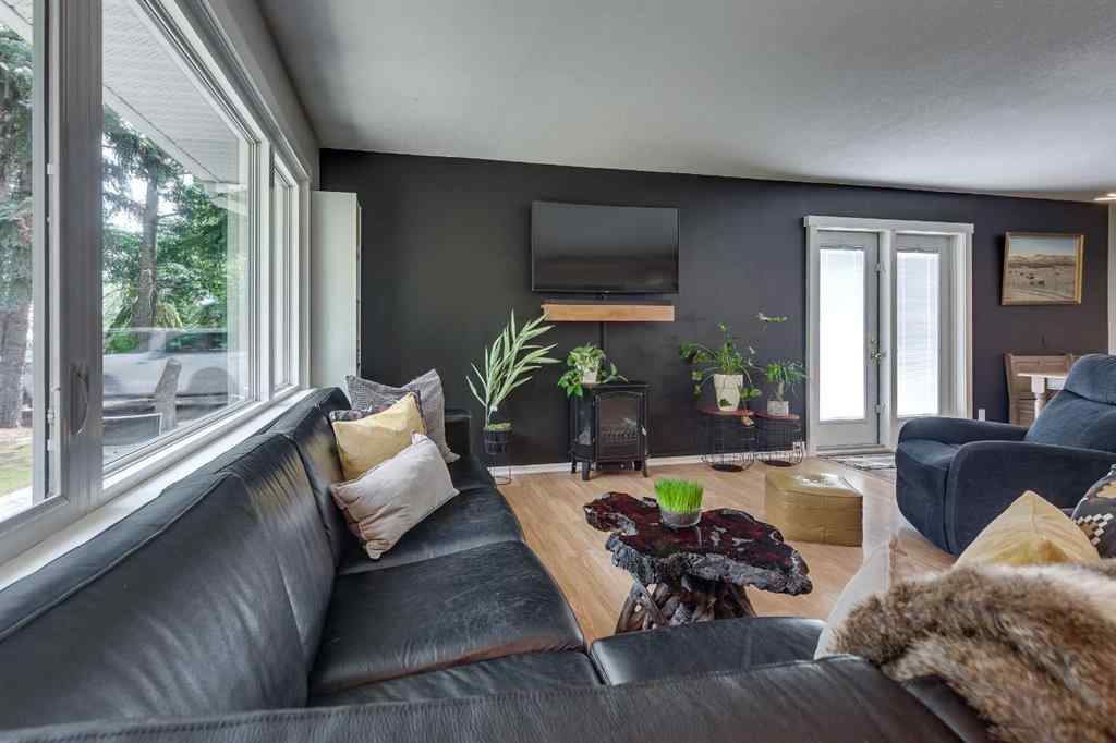 MLS® A2246981 - 5908 57 Street  in Tower Stettler, Residential