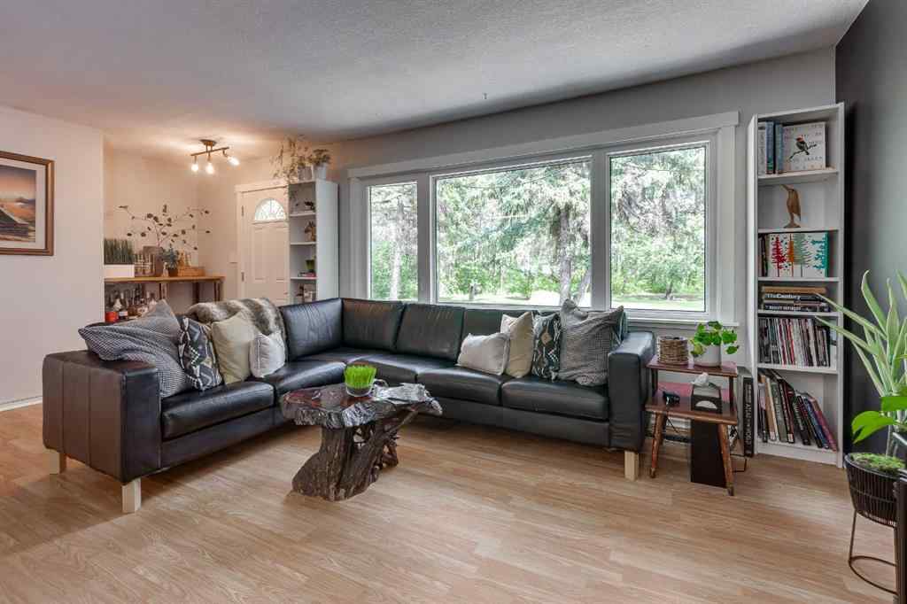 MLS® A2246981 - 5908 57 Street  in Tower Stettler, Residential
