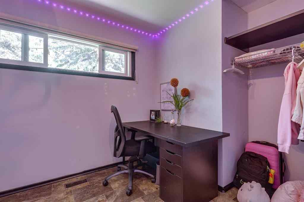MLS® A2246981 - 5908 57 Street  in Tower Stettler, Residential