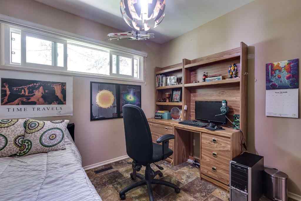 MLS® A2246981 - 5908 57 Street  in Tower Stettler, Residential