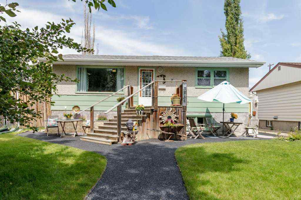 MLS® A2246985 - 3734 46 Street  in Eastview Red Deer, Residential