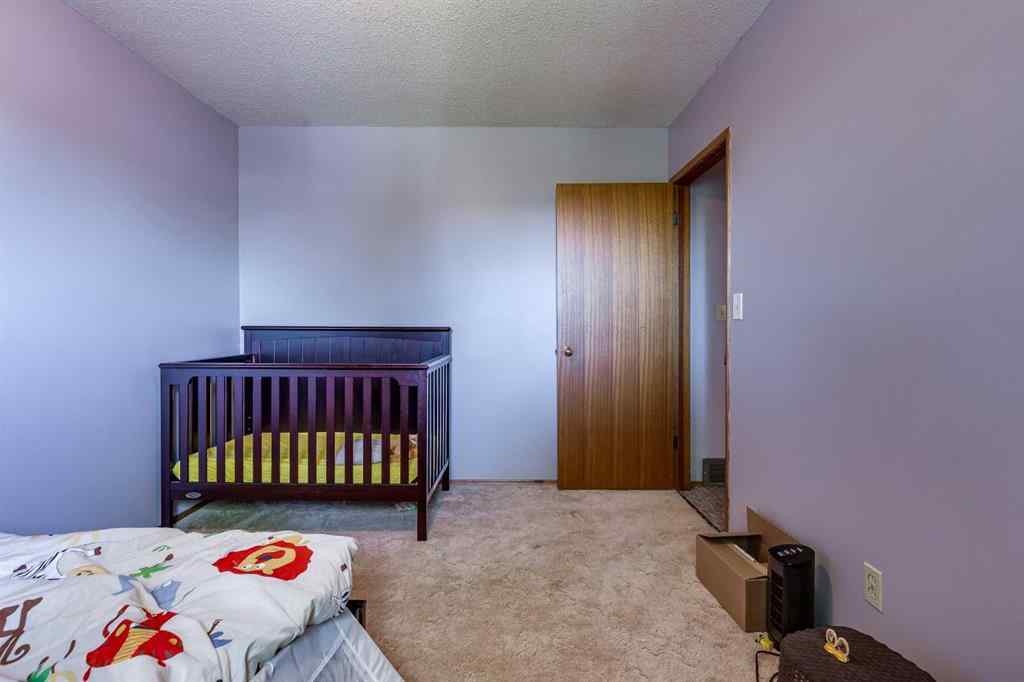 MLS® A2246988 - 5902 40 Avenue  in Grandview Stettler, Residential