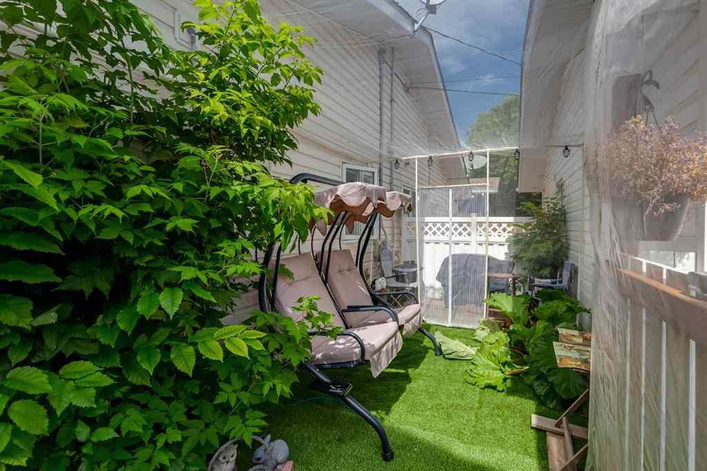 MLS® A2246992 - 5009A 53 Street  in Downtown West Stettler, Residential