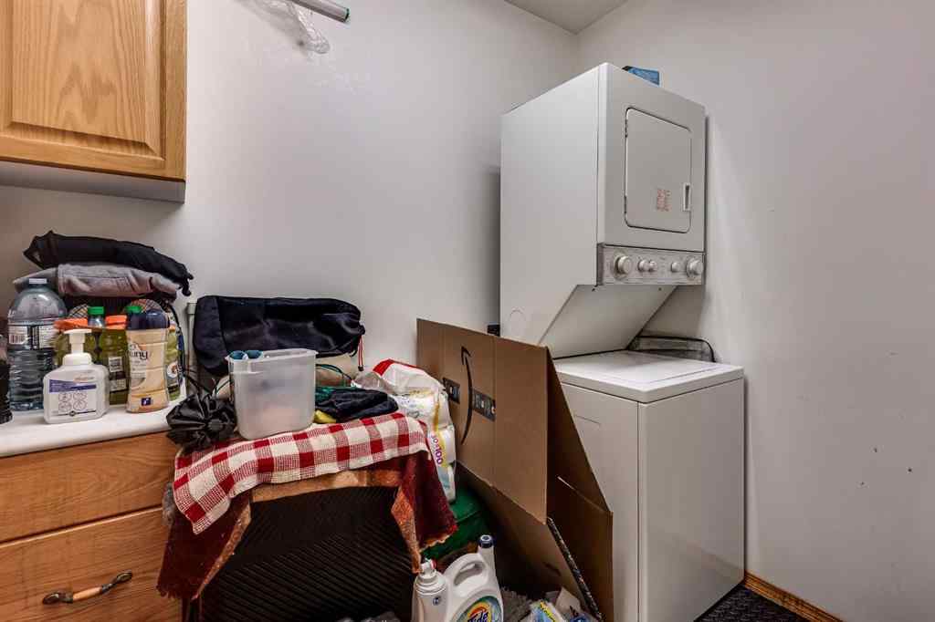 MLS® A2246992 - 5009A 53 Street  in Downtown West Stettler, Residential
